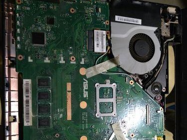华硕VM590L拆机教程（详细图文解析华硕VM590L拆机步骤，让你轻松掌握关键要点）