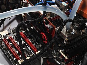蓝宝石V4900（超强处理能力助您畅享流畅设计体验）