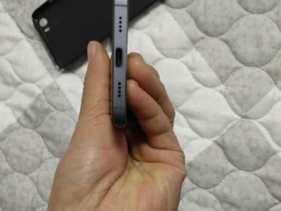 小米5白色陶瓷的极致美学与出色性能（纯净无暇，舒适握感，让你爱不释手）