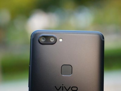 vivo全面屏（探索边界，突破界限的智能手机）