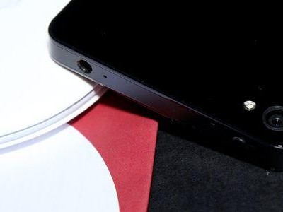 锤子T1的屏幕表现如何？（锤子T1屏幕的画质、亮度、色彩还原和触控体验如何？）